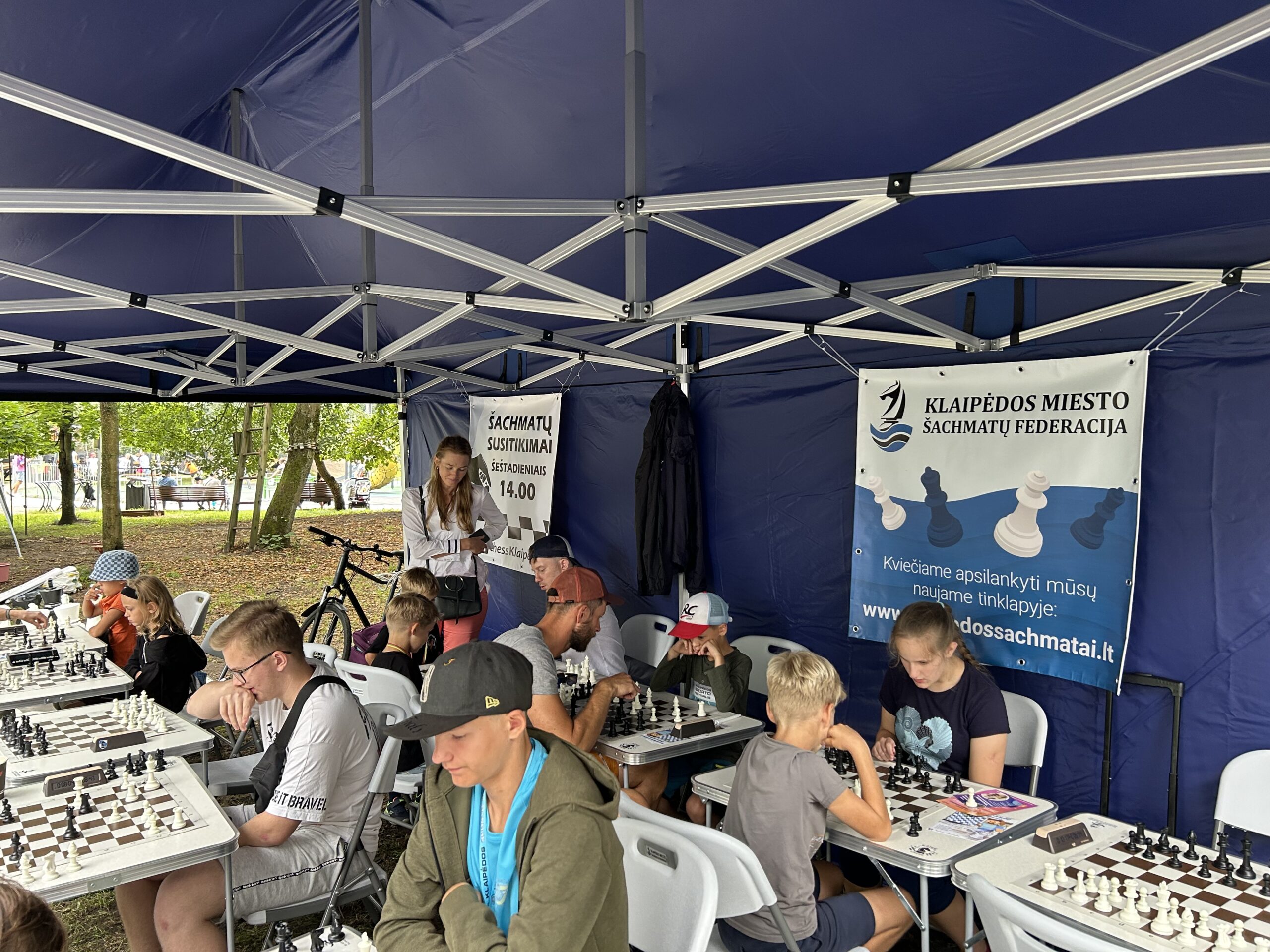 Būrelių ir sporto mugėje buvo pristatomas šachmatų sportas